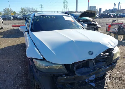 2011 BMW 328I из США, поврежденный, VIN WBAUT9C57BA191866